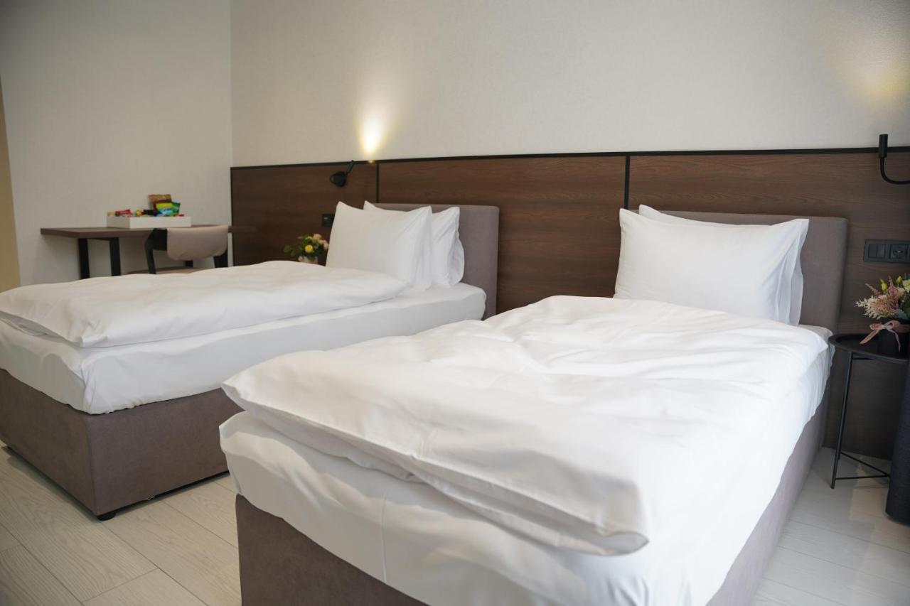 Buka Apart-Hotel & Spa บูโคเวล ภายนอก รูปภาพ