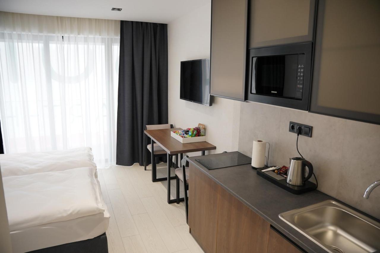Buka Apart-Hotel & Spa บูโคเวล ภายนอก รูปภาพ